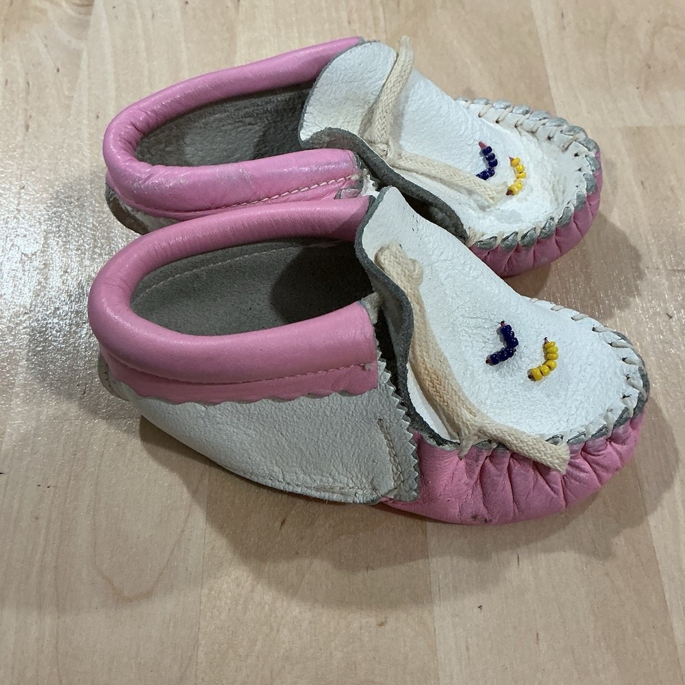 Vintage Baby Moccasins‎ Pink Leather Beadwork Child's Size 4" Unbranded